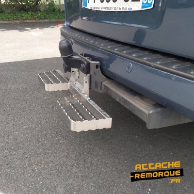 Marche pied arrière pour véhicules Utilitaires, Fourgons, 4x4, Pick-Up METEC M888419